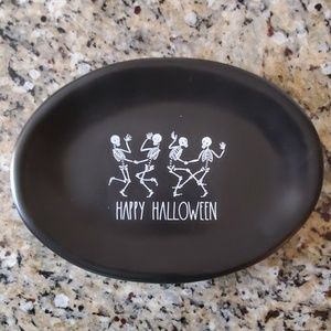 Rae Dunn Happy Halloween 1 Plate
